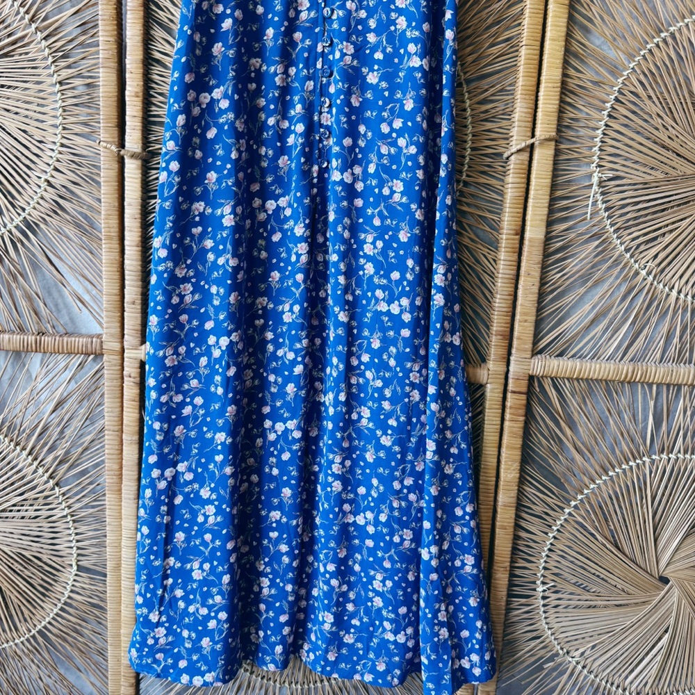Hello Molly Blue Floral Maxi Dress - Picture 4 of 16